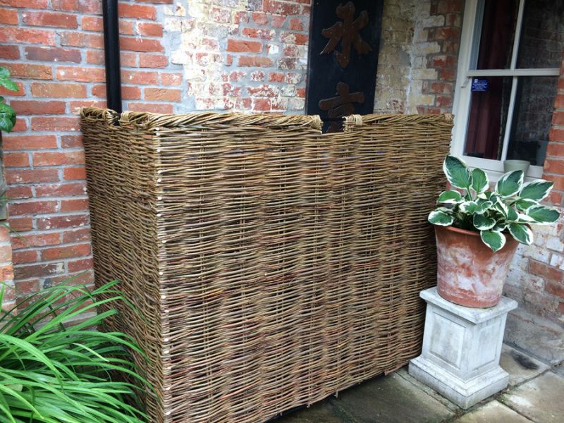 120 bespoke screen to hide bins seend 120 bespoke screen to hide bins seend